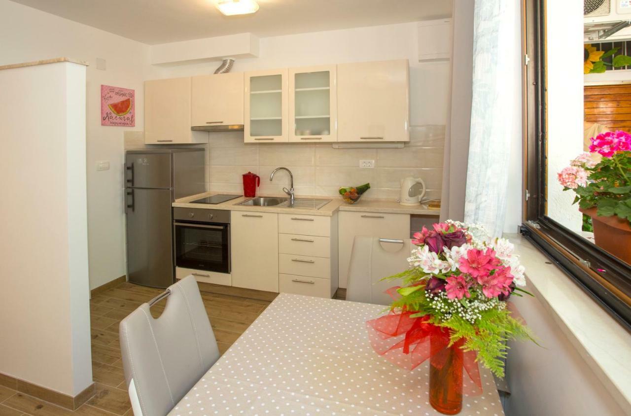 Apartment Lenka- Split Exterior photo